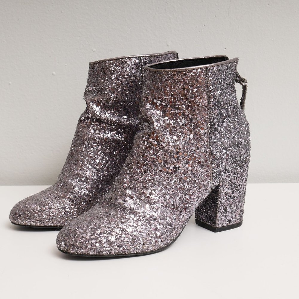Steve Madden Silver Sparkle Ankle Booties size 7